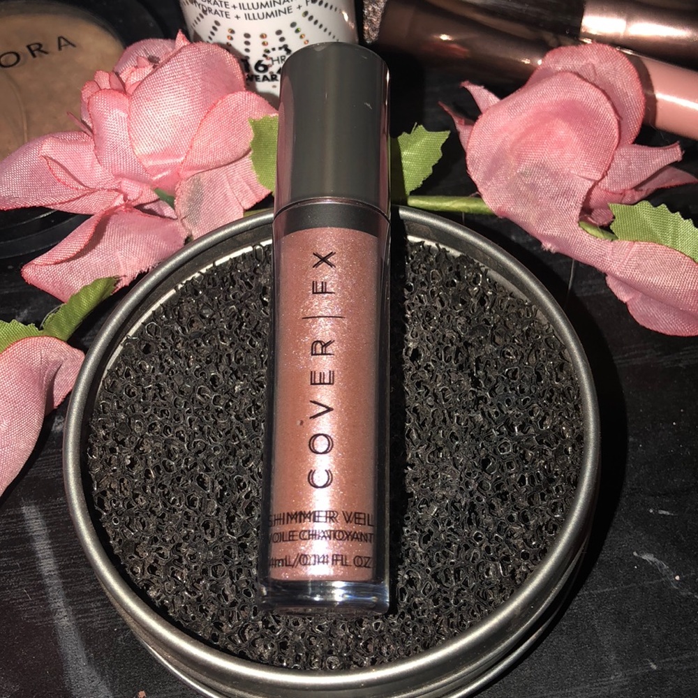 Cover FX shimmer veil